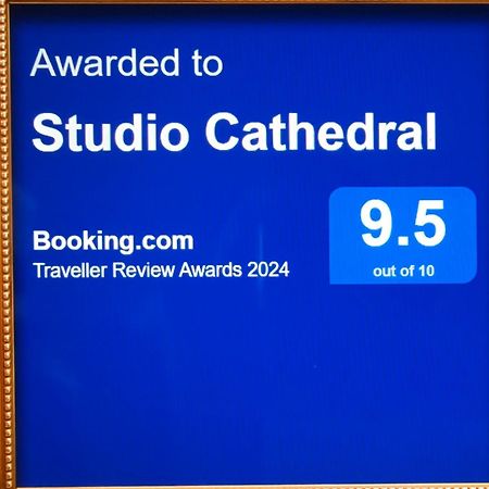Studio Cathedral Браїла Екстер'єр фото